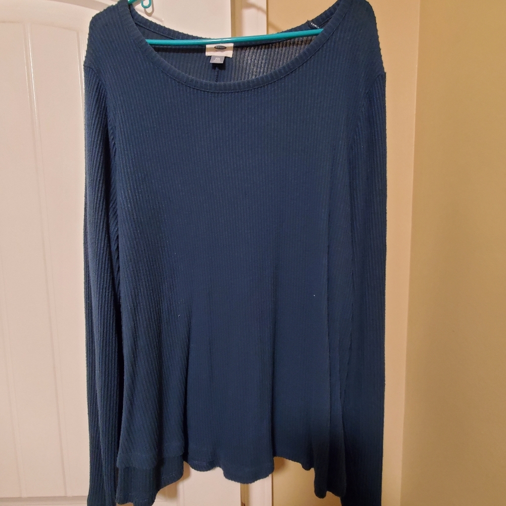 Womens Plus Size Old Navy shirt. Size XXL